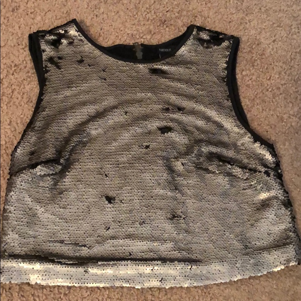 Ash Silver/ Black Top Size Small